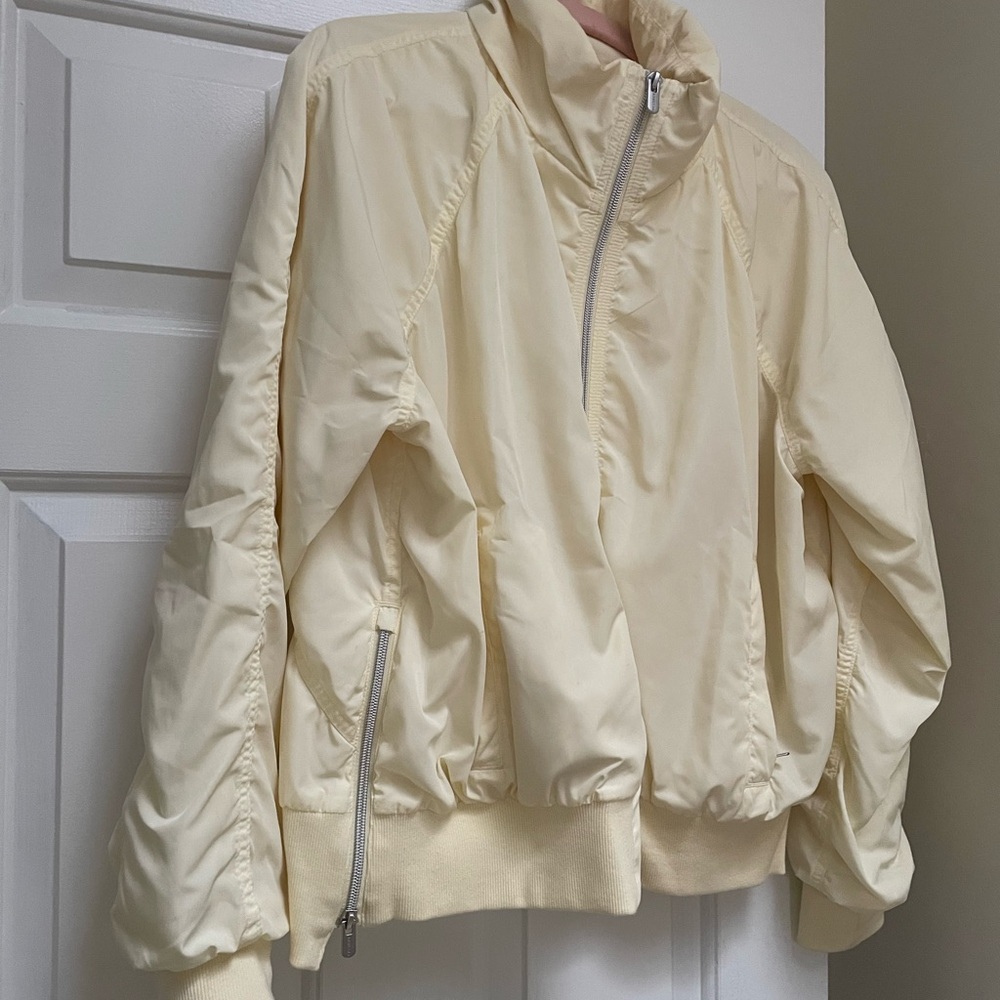 Athleta Women's Soft Butter Cream Utility Jacket - Picture 5 of 6